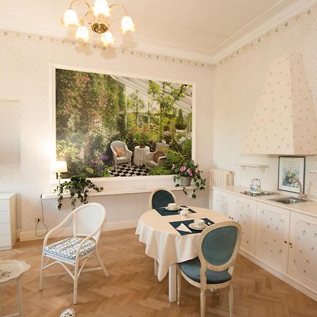 Giardino Del Lago Рим Екстериор снимка